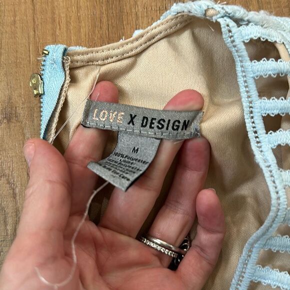 Love X Design Midi Dress Womens Medium Blue Sleeveless Lace Lattice Sheath - Picture 4 of 6